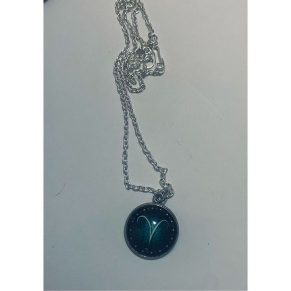 ARIES GLOW IN THE DARK ZODIAC HOROSCOPE STAR SIGN NECKLACE - Picture 6 of 13
